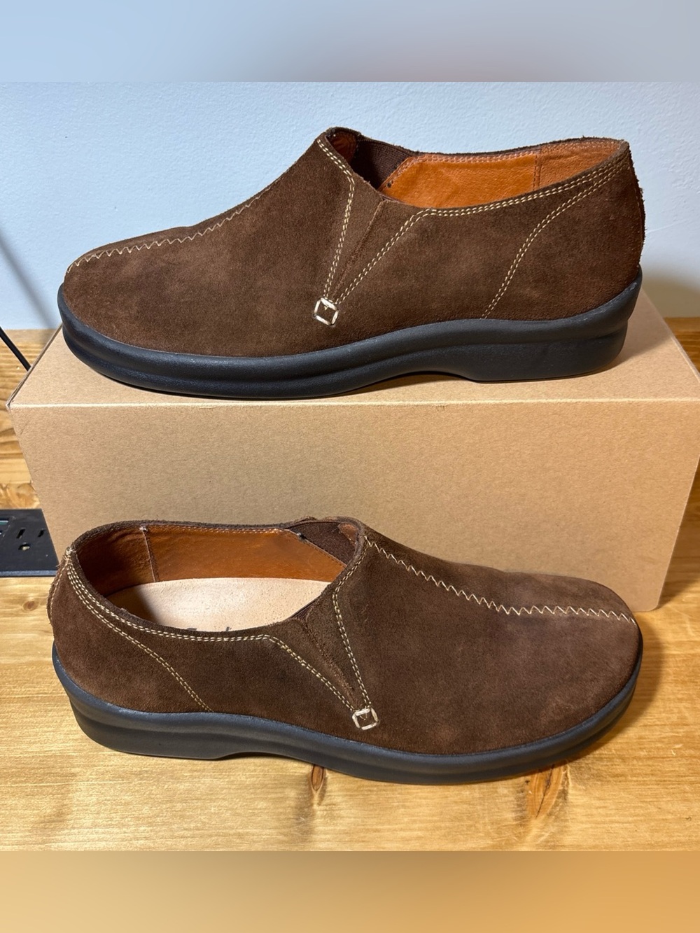 Footprints by Birkenstock Brown Leather Loafers Women's  size 40/9-9.5 EUC